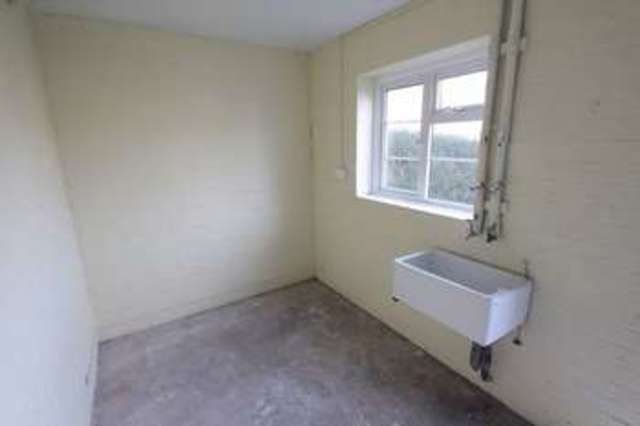  Image of 3 bedroom Terraced house to rent in Rhewl Ruthin LL15 at Rhewl  Ruthin, LL15 2UB