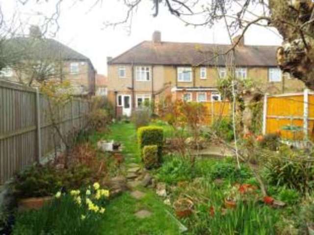  Image of 3 bedroom End of Terrace for sale in Hainault Road Romford RM5 at Romford  Collier Row, RM5 3AP