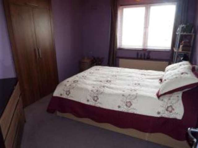 Image of 1 bedroom Maisonette for sale in Preston Road Romford RM3 at Romford  Harold Hill, RM3 7YU