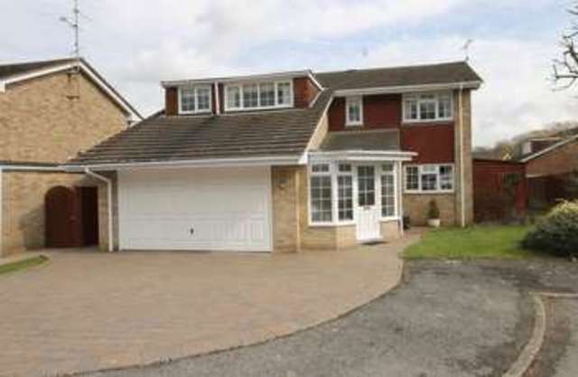  Image of 4 bedroom Detached house for sale in Rosebarn Close Burgess Hill RH15 at Rosebarn Close  Burgess Hill, RH15 0HN