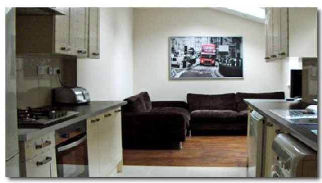  Image of 7 bedroom House Share to rent in Rothesay Avenue Nottingham NG7 at Lenton Nottinghamshire Lenton, NG7 1PW