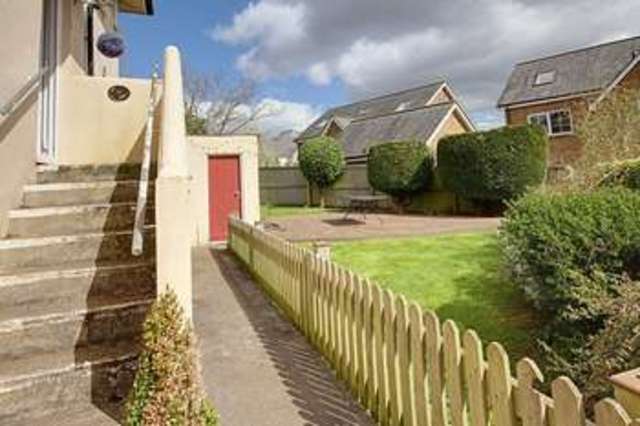  Image of 2 bedroom Flat for sale in Ruperra Close Bassaleg Newport NP10 at Ruperra Close Bassaleg Newport, NP10 8NP