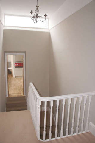  Image of 2 bedroom Flat for sale in Russell Place Plymouth PL4 at Pennycomequick Plymouth Devon, PL4 6NJ