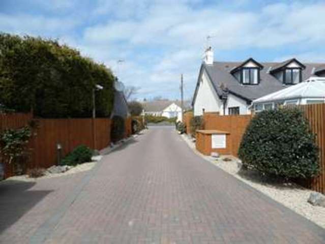  Image of 2 bedroom Property for sale in Sand Road Kewstoke Weston-super-Mare BS22 at Sand Road Kewstoke Weston-Super-Mare, BS22 9UE