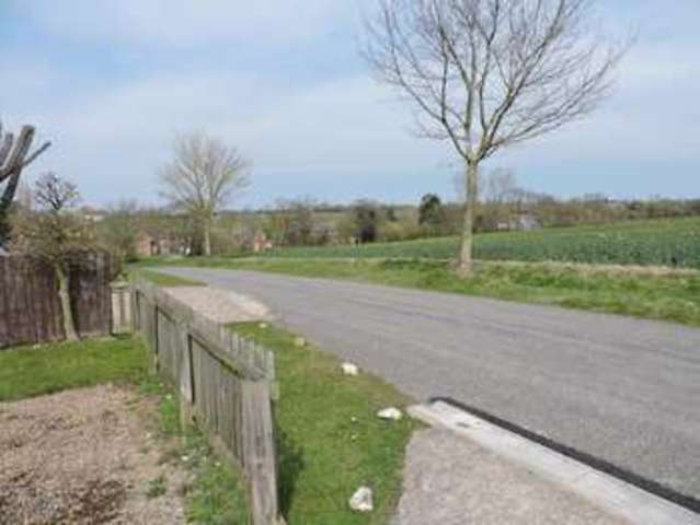  Image of 2 bedroom Bungalow to rent in Badingham Badingham Woodbridge IP13 at Badingham  Woodbridge, IP13 8JZ