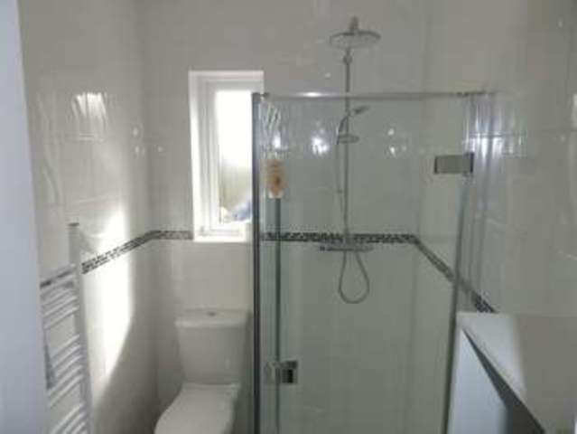  Image of 2 bedroom Flat to rent in School Street Sidford Sidmouth EX10 at School Street Sidford Sidmouth, EX10 9PF
