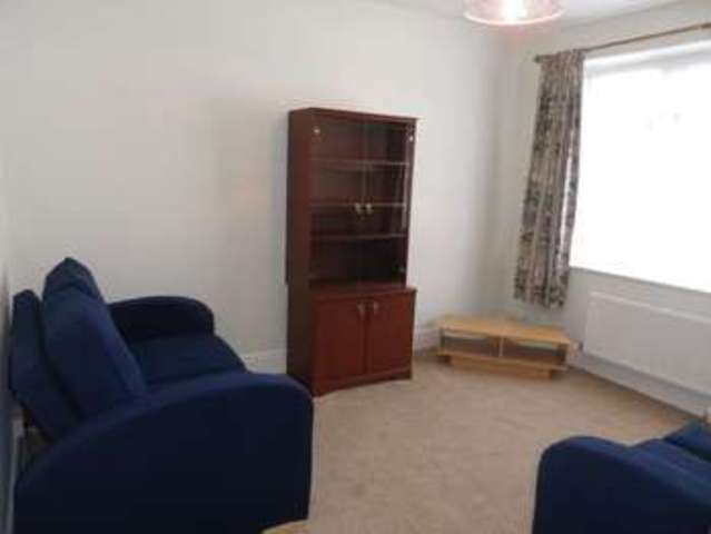  Image of 2 bedroom Flat to rent in School Street Sidford Sidmouth EX10 at School Street Sidford Sidmouth, EX10 9PF