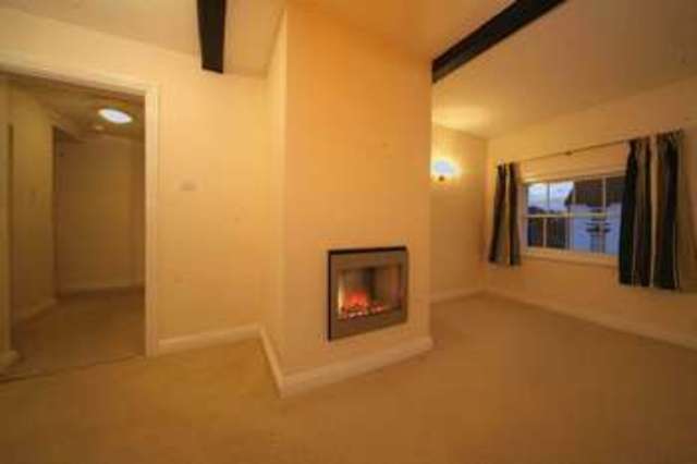  Image of 2 bedroom Flat to rent in High Street Eccleshall Stafford ST21 at 38 High Street  Eccleshall, ST21 6BZ