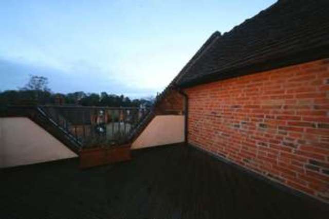  Image of 2 bedroom Flat to rent in High Street Eccleshall Stafford ST21 at 38 High Street  Eccleshall, ST21 6BZ