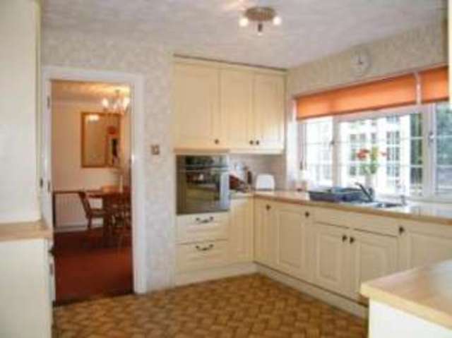  Image of 5 bedroom Detached house for sale in Barryfields Shalford Braintree CM7 at Shalford Braintree Shalford, CM7 5HJ