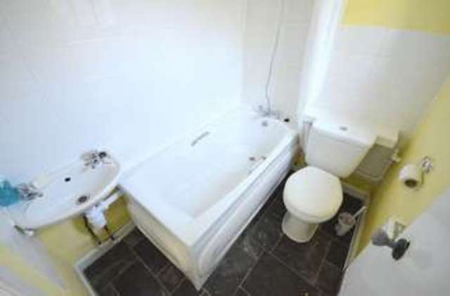  Image of 1 bedroom Flat for sale in Shelbourne Road Bournemouth BH8 at Shelbourne Road  Bournemouth, BH8 8QZ