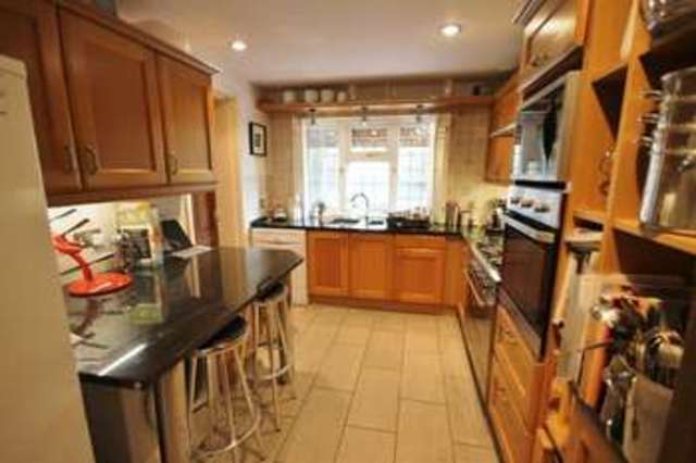  Image of 5 bedroom Detached house for sale in Shelley Wood Gatehouse Lane Burgess Hill RH15 at Gatehouse Lane  Burgess Hill, RH15 9XL