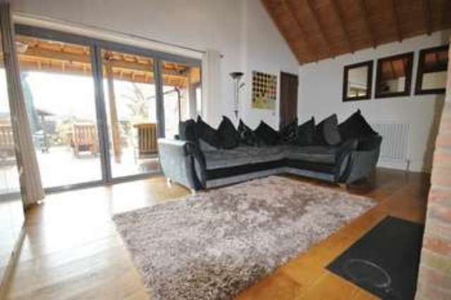  Image of 5 bedroom Detached house for sale in Shelley Wood Gatehouse Lane Burgess Hill RH15 at Gatehouse Lane  Burgess Hill, RH15 9XL