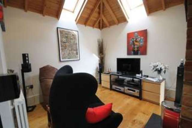  Image of 5 bedroom Detached house for sale in Shelley Wood Gatehouse Lane Burgess Hill RH15 at Gatehouse Lane  Burgess Hill, RH15 9XL