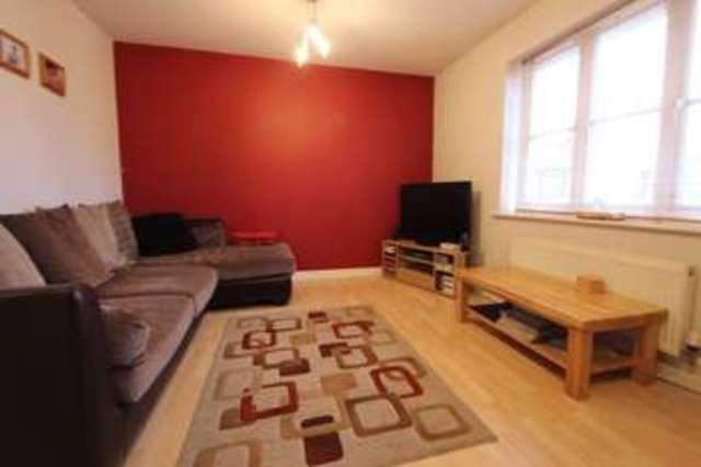  Image of 2 bedroom Flat to rent in Birch Court Sherman Gardens Chadwell Heath Romford RM6 at Sherman Gardens Chadwell Heath Romford, RM6 4AP
