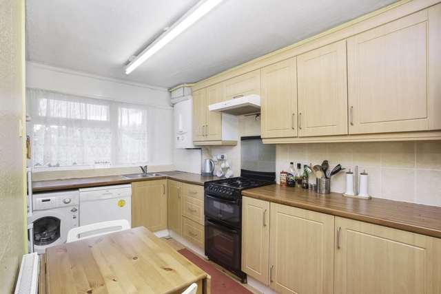  Image of 3 bedroom Maisonette to rent in Shernhall Street London E17 at Shernhall Street Walthamstow London, E17 9JA