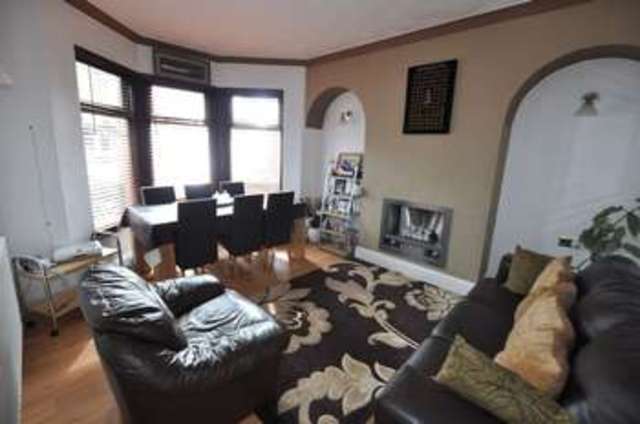  Image of 4 bedroom Detached house for sale in Shobnall Street Burton-on-Trent DE14 at Shobnall Street  Burton-On-Trent, DE14 2HT