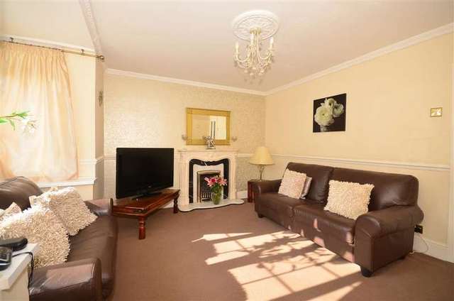  Image of 4 bedroom Detached house for sale in Snodhurst Avenue Chatham ME5 at Walderslade Chatham Chatham, ME5 0TB