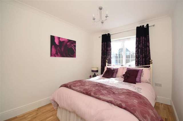  Image of 4 bedroom Detached house for sale in Snodhurst Avenue Chatham ME5 at Walderslade Chatham Chatham, ME5 0TB
