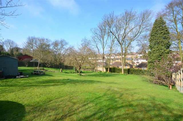  Image of 4 bedroom Detached house for sale in Snodhurst Avenue Chatham ME5 at Walderslade Chatham Chatham, ME5 0TB