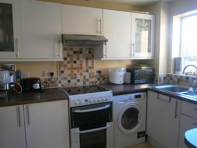  Image of 1 bedroom Flat for sale in Burket Close Southall UB2 at Southall Middlesex Norwood Green, UB2 5NT