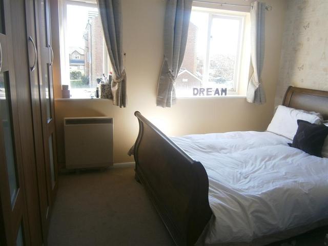  Image of 1 bedroom Flat for sale in Burket Close Southall UB2 at Southall Middlesex Norwood Green, UB2 5NT