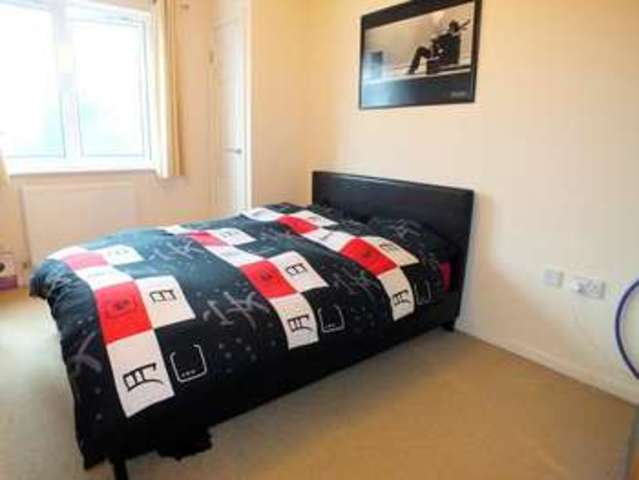  Image of 2 bedroom Flat for sale in Lower Canal Walk Southampton SO14 at Lower Canal Walk  Southampton, SO14 3JQ