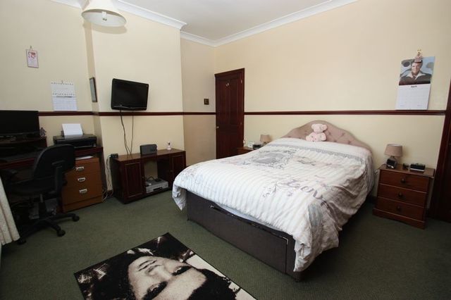  Image of 3 bedroom Semi-Detached house for sale in Springfield Mount South Elmsall Pontefract WF9 at Springfield Mount South Elmsall Pontefract, WF9 2LZ