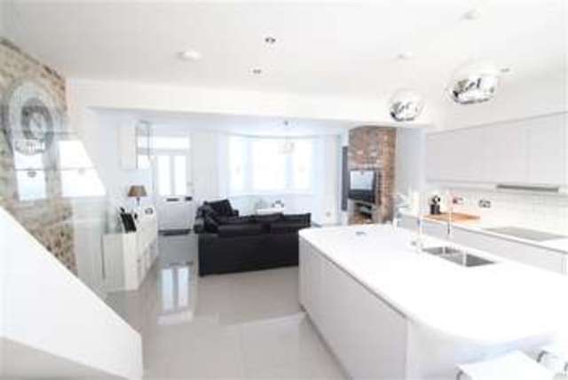  Image of 6 bedroom Detached house for sale in Springfield Road Brighton BN1 at Springfield Road  Brighton, BN1 6BZ