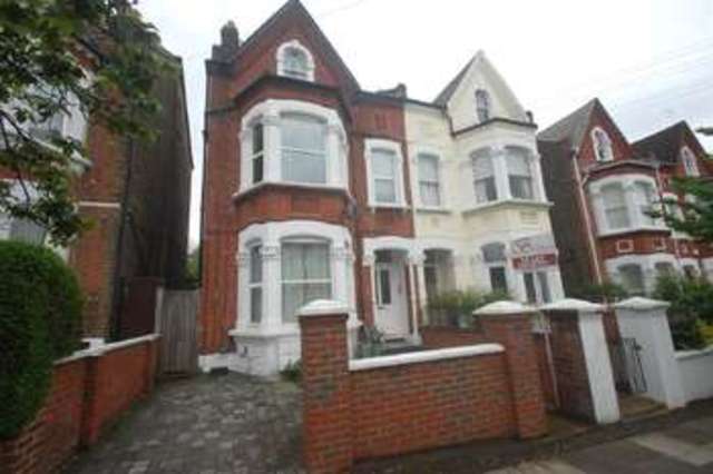  Image of 2 bedroom Apartment to rent in Springfield Road London SW19 at Wimbledon, SW19 7AL