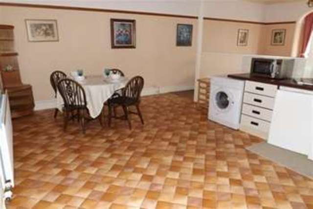  Image of 1 bedroom Flat to rent in St. Andrews Road South St. Annes Lytham St. Annes FY8 at Lytham St. Annes, FY8 1PS