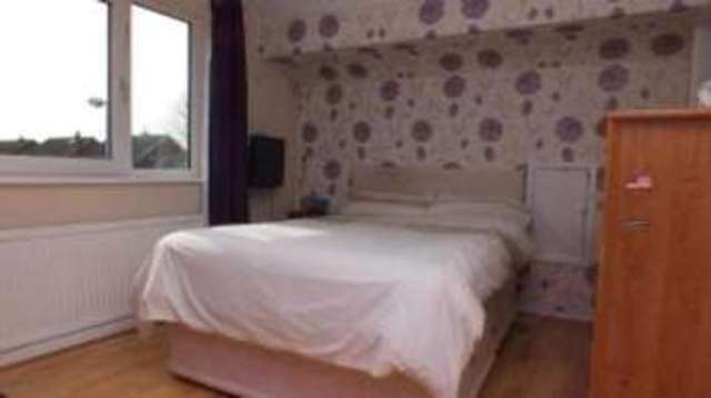  Image of 3 bedroom Bungalow for sale in St. Davids Road Leyland PR25 at Leyland Lancashire Leyland, PR25 4UX