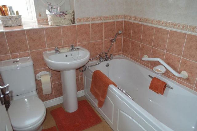  Image of 3 bedroom Detached house for sale in Riverside Close St. Georges Weston-super-Mare BS22 at Riverside Close St. Georges Weston-Super-Mare, BS22 7RZ
