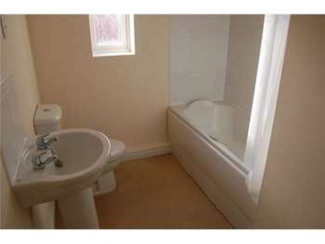  Image of 2 bedroom Flat to rent in Jesmond Road St. Georges Weston-super-Mare BS22 at Jesmond Road St Georges WESTON SUPER MARE, BS22 7AB