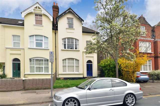  Image of 1 bedroom Flat for sale in St. James Road Sutton SM1 at Sutton Surrey Sutton, SM1 2TN