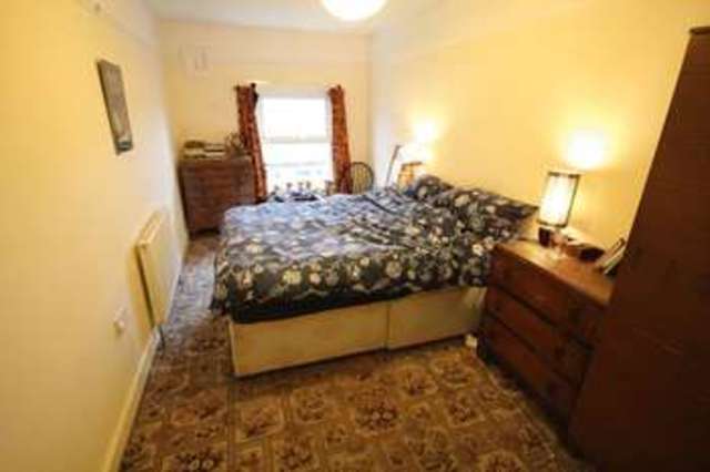  Image of 2 bedroom Flat to rent in St. Johns Terrace Hyde Park Leeds LS3 at St Johns Terrace Hyde Park Leeds, LS3 1DY