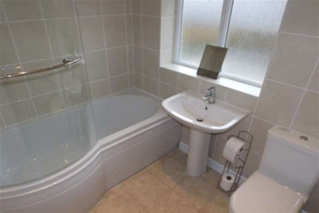  Image of 3 bedroom Detached house to rent in St. Patricks Road South St. Annes Lytham St. Annes FY8 at Lytham St. Annes, FY8 1XP