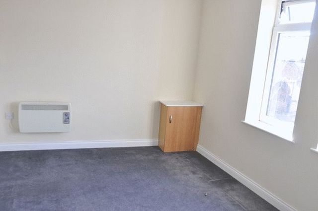  Image of 1 bedroom Flat to rent in Station Road North Totton Southampton SO40 at Station Road North Totton Southampton, SO40 3AB