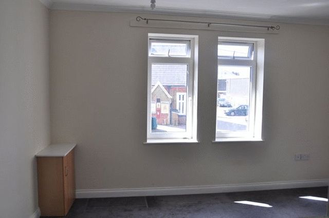  Image of 1 bedroom Flat to rent in Station Road North Totton Southampton SO40 at Station Road North Totton Southampton, SO40 3AB