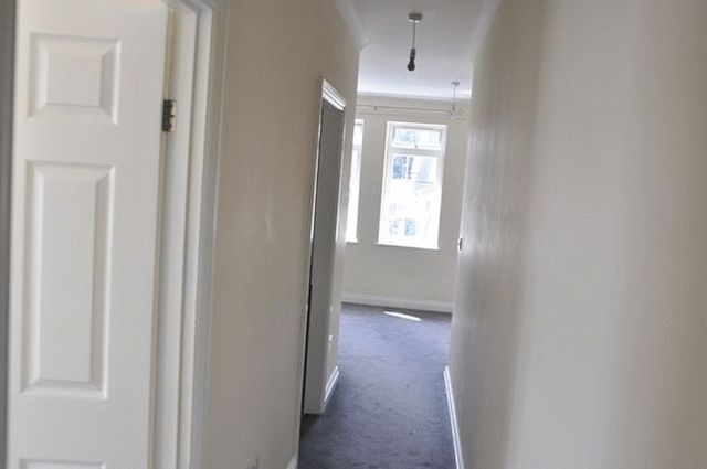  Image of 1 bedroom Flat to rent in Station Road North Totton Southampton SO40 at Station Road North Totton Southampton, SO40 3AB