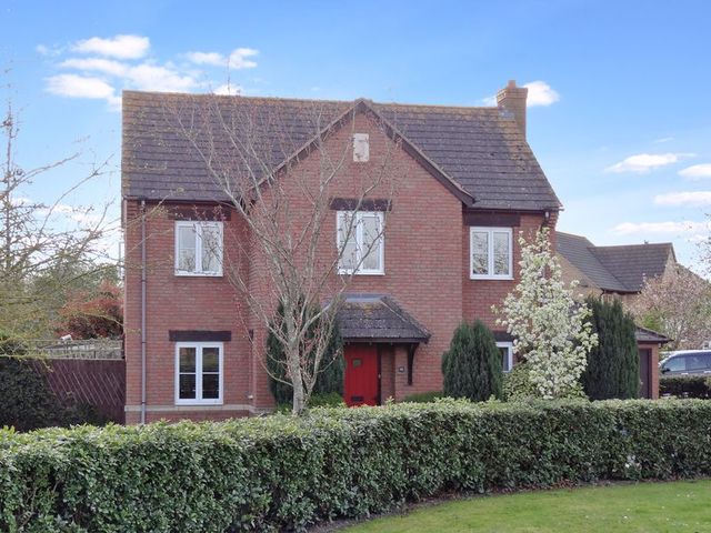  Image of 4 bedroom Detached house for sale in Stephenson Way Honeybourne Evesham WR11 at Stephenson Way Honeybourne Evesham, WR11 7GH