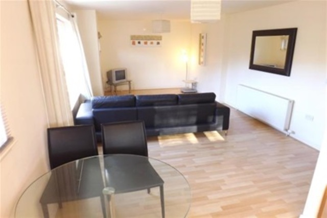  Image of 2 bedroom Flat to rent in Strathclyde Gardens Cambuslang Glasgow G72 at Cambuslang South Lanarkshire South Lanarkshire, G72 7ET