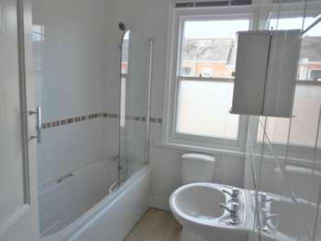  Image of 2 bedroom Terraced house to rent in Stuart Road Exeter EX1 at Stuart Road HEAVITREE Exeter, EX1 2SZ