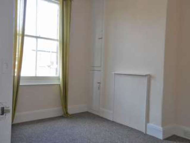  Image of 2 bedroom Terraced house to rent in Stuart Road Exeter EX1 at Stuart Road HEAVITREE Exeter, EX1 2SZ
