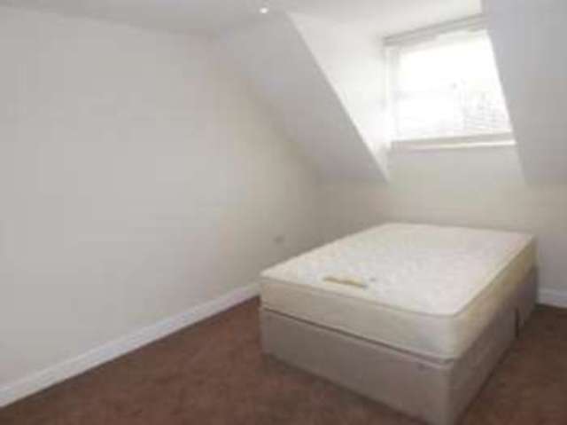  Image of 2 bedroom Flat for sale in Firsway Sale M33 at 101 Firsway Sale Ashton upon Mersey, M33 4SU