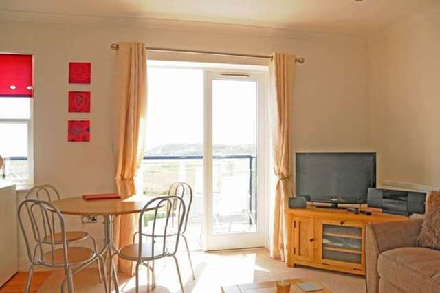  Image of 2 bedroom Apartment for sale in Golygfa Coron Penally Tenby SA70 at Golygfa Coron Penally Tenby, SA70 7QN