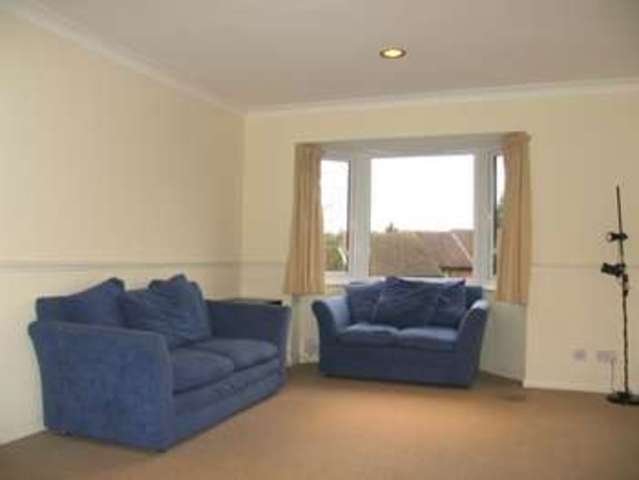  Image of 1 bedroom Flat to rent in Swaledale Gardens Fleet GU51 at Swaledale Gardens  FLEET, GU51 2TE