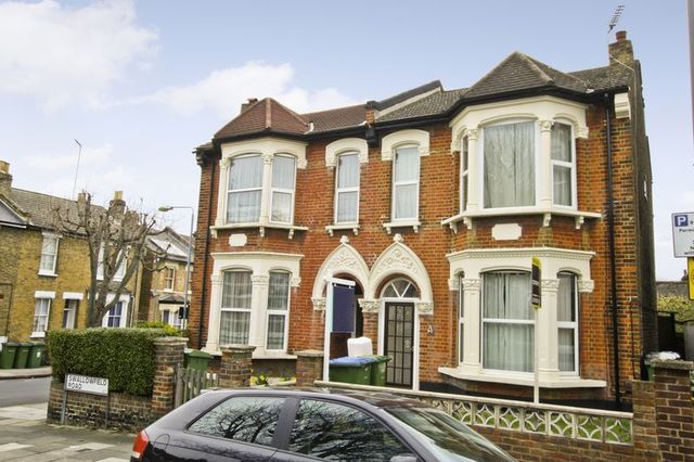  Image of 2 bedroom Flat for sale in Swallowfield Road London SE7 at Swallowfield Road  Charlton, SE7 7NR