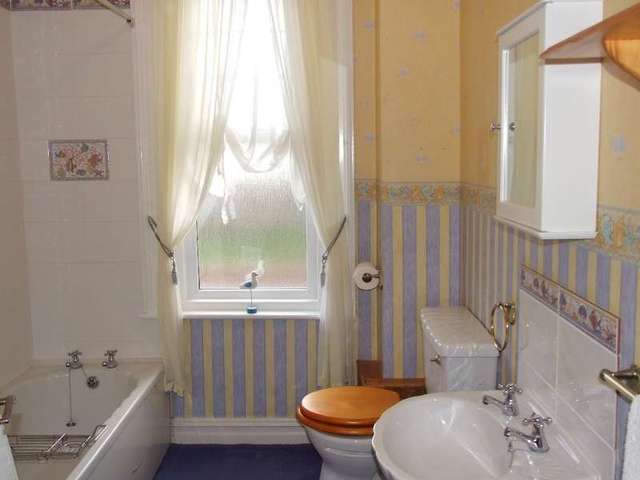  Image of 1 bedroom Flat for sale in Cranborne Road Swanage BH19 at 2 Cranborne Road  Swanage, BH19 1EA