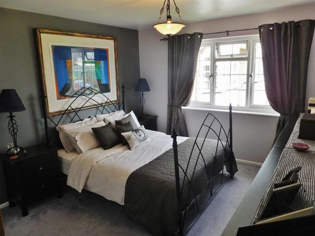  Image of 2 bedroom Flat for sale in Sycamore Close Carshalton SM5 at Carshalton Surrey Carshalton, SM5 2PS